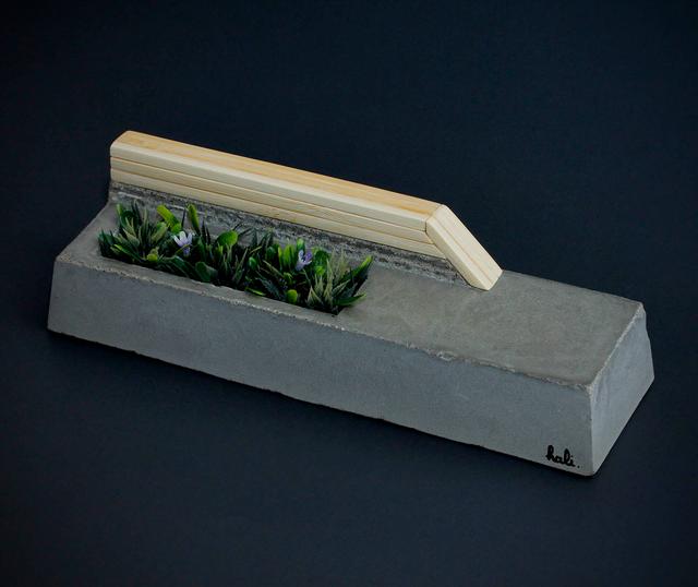 Planter Bench picture miniature